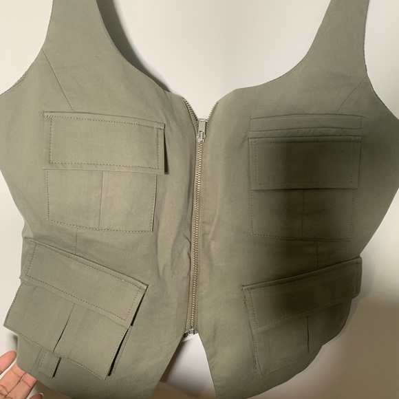 Utility Vest - beautiful top! Never worn - Picture 6 of 6